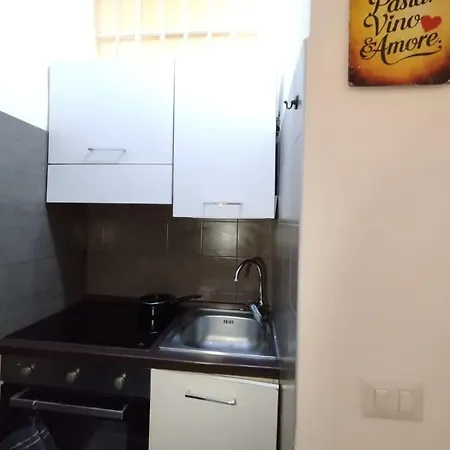 Cozy Medaglie D'oro Apartment *
