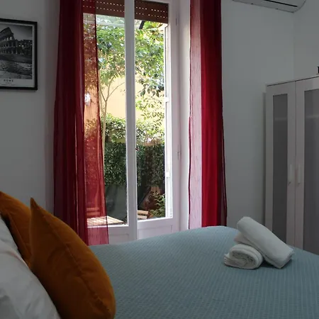 Cozy Medaglie D'oro Apartment