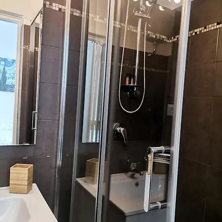 Cozy Medaglie D'oro Rome